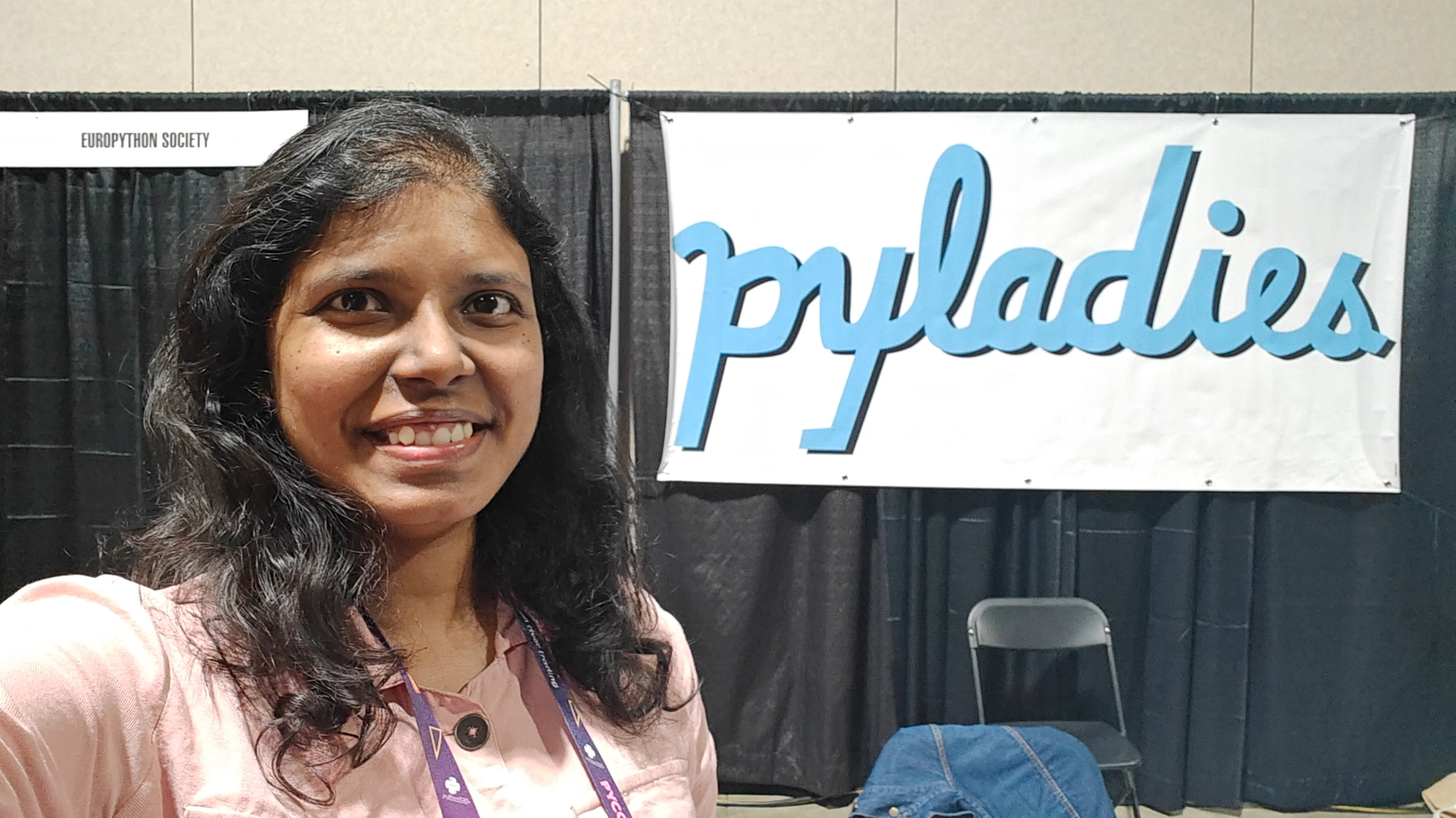 Managing the PyLadies booth